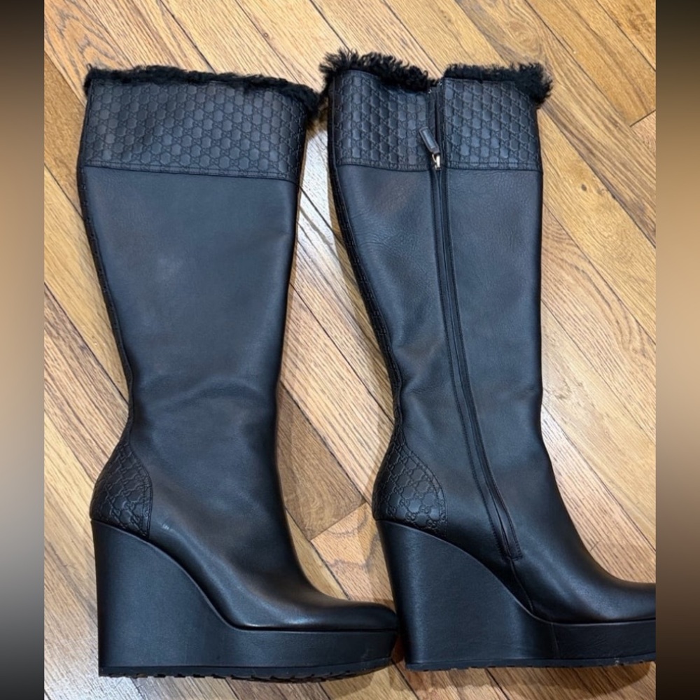 Gucci Black Wedge Boots with Fur Trim Sz 39.5 US 8.5 - Picture 1 of 16
